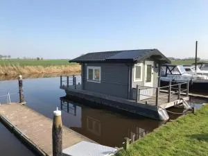Waterhut 2 Aduarderzijl - Garnwerd