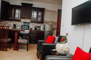 Stunning 2-Bed Apartment in Dar es Salaam