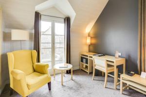 Hotels Chateau De Villiers-Le-Mahieu : photos des chambres