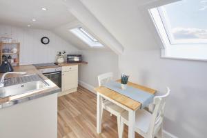 Host & Stay - Cooks Cabin