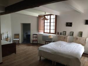 Maisons de vacances Conciergerie du Chateau d'Allemagne En Provence : photos des chambres