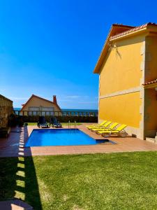 Casa Con Piscina Junto Al Mar