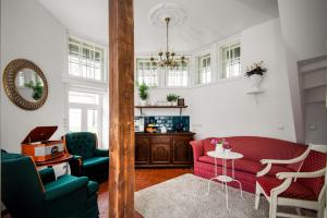 PARKA NAMIŅŠ - 2 stāvu namiņš Viesturdārzā pērļu medniekiem!