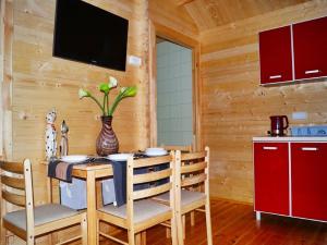 Cozy Holiday Home in Mielno near Lake