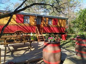 Maisons de vacances Les roulottes Vesta : photos des chambres