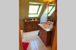 Maisons de vacances Belle maison neo-bretonne a 5 minutes de la mer : photos des chambres