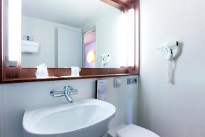 Hotels Campanile Aix-en-Provence Sud - Pont de l'Arc : Chambre Double avec 1 Lit Double et 1 Lit Junior