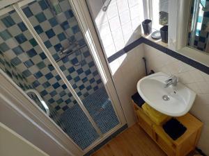 Maisons de vacances GITE AVEC SPA JACUZZI au coeur de Provence Cote d'Azur : photos des chambres
