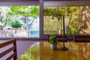 Garden Apartment- near sea 2