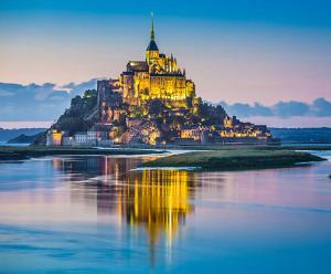 Maisons de vacances STUDIO PRIVATIF ET SA PISCINE AUX AGAPANTHES DE CROMEL - Le Mont Saint-Michel : photos des chambres