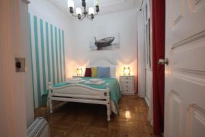 Nautic M1 R2 - Classy & Cozy Double Room with Shared Bathroom in Marques Pombal