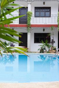 la aurora hotel colonial