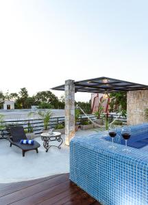 la aurora hotel colonial