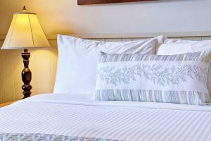 Windtower Lodge Queen Bed Suite-UGParking&Walking2DT