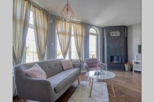 Villa Danube , 25 min from Belgrade, 20 min Airport, Private Pool & Sauna