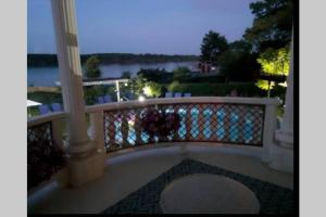 Villa Danube , 25 min from Belgrade, 20 min Airport, Private Pool & Sauna