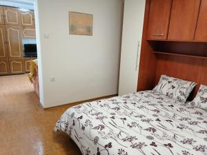 Bela golobica Bogojina