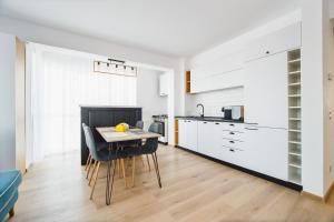 Panorama Views - Spacious Central Apartment