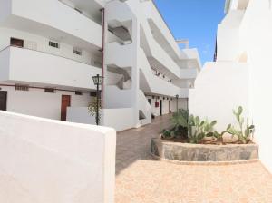 Las Americas Holidays