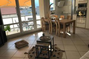 LE CEZANNE - Centre ville, Balcon, Garage