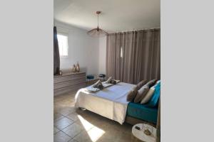 Suite spacieuse avec accès piscine