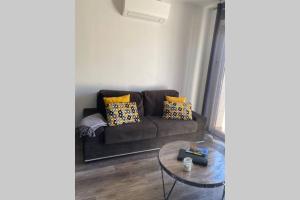 Appartements Suite spacieuse avec acces piscine : photos des chambres