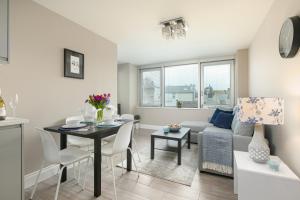 One-Bedroom Apartment room in Green Diamond by Creatick Apartments