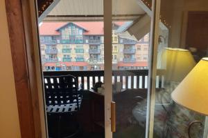 The Treehouse at Snowshoe - Village & Slope View