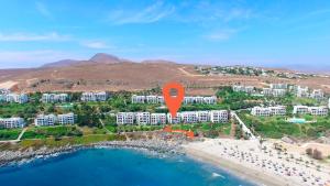 Puerto Velero Primera Línea Primer Piso al lado de la Playa! 8pax