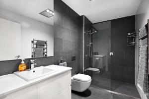 Luxury Apartment Caves Beach 4 Bed