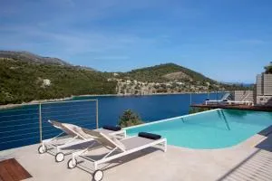 Villa Anthelia-Idyllic view and private access to the sea - Évyiros