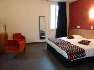 Hotels Cit'Hotel de La Vallee : photos des chambres