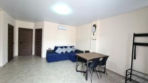 Two-Bedroom Apartment room in BUGAZ GOLD апартаменты у моря