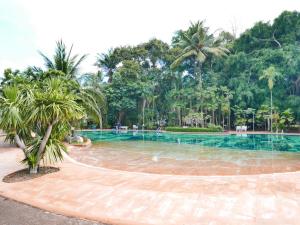 Oceanside Place Beach Resort