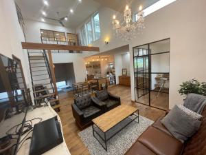 Antiques Inuyama -アンティークス犬山-