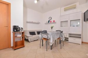 IzzHome Blue Sea img17