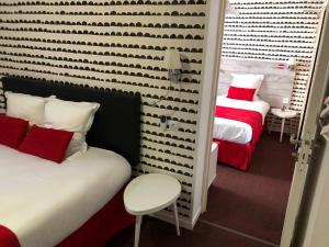 Hotels Hotel Concorde : Grande Chambre Familiale - Non remboursable