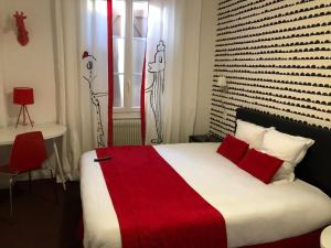 Hotels Hotel Concorde : Grande Chambre Familiale
