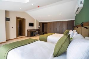 WEST HOUSE EXCLUSIVE HOTEL