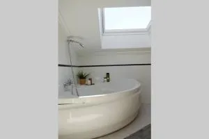 Duplex precioso con jacuzzi, sauna y chimenea . - Urrúnaga