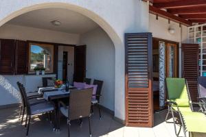 Apartment Fijan (A4+1)