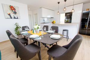 Penthouse With Panoramic View Ally