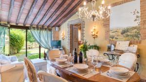 BORGO PARADISO 4&2, Emma Villas