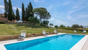 CASALE RASA 20&2, Emma Villas