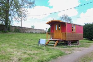 B&B / Chambres d'hotes Domaine de La Couture : Chambre Double - Vue sur Jardin