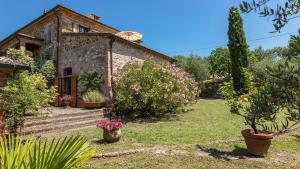 PODERINO 6, Emma Villas