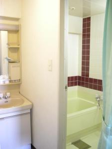 Weekly Green In Namba