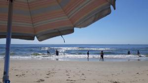 Apartamento CONFORT CLUB FRENTE MAR completo.