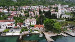 Villa Luxury Stone on the Sea with Private Pool and View - Ljuta