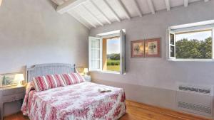 VILLA IL MELUCCIO 12&2, Emma Villas